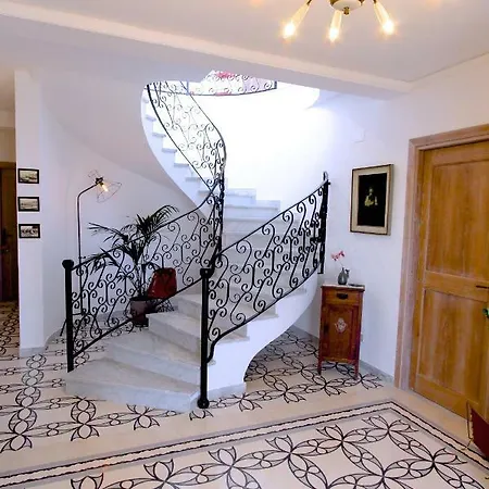 Bed & Breakfast Al 33 Giri *