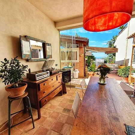 Al 33 Giri Bed & Breakfast Cefalu