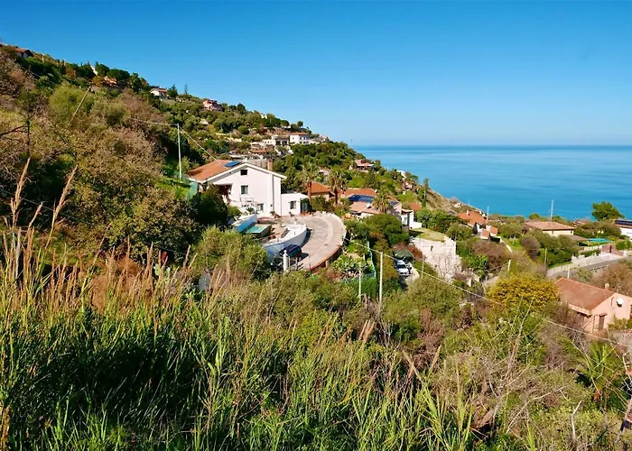 Al 33 Giri Bed & Breakfast Cefalu